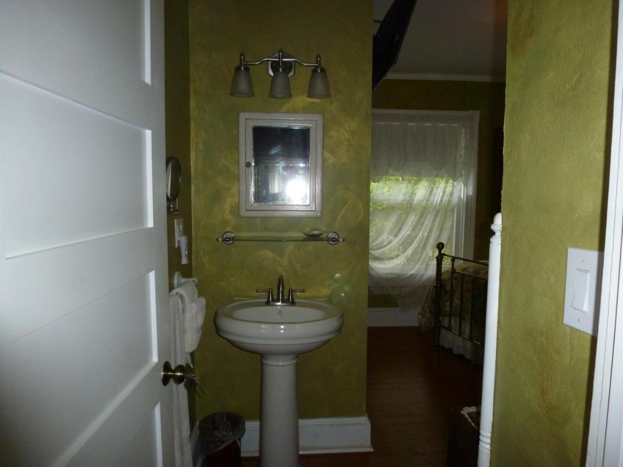 Back Inn Time B&B Kilmarnock Екстериор снимка