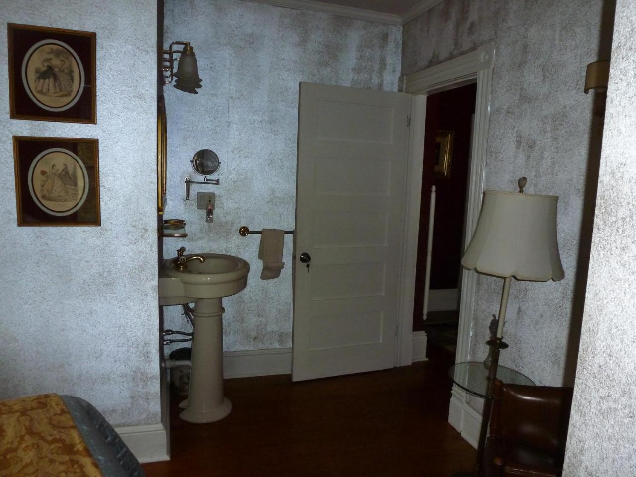 Back Inn Time B&B Kilmarnock Екстериор снимка