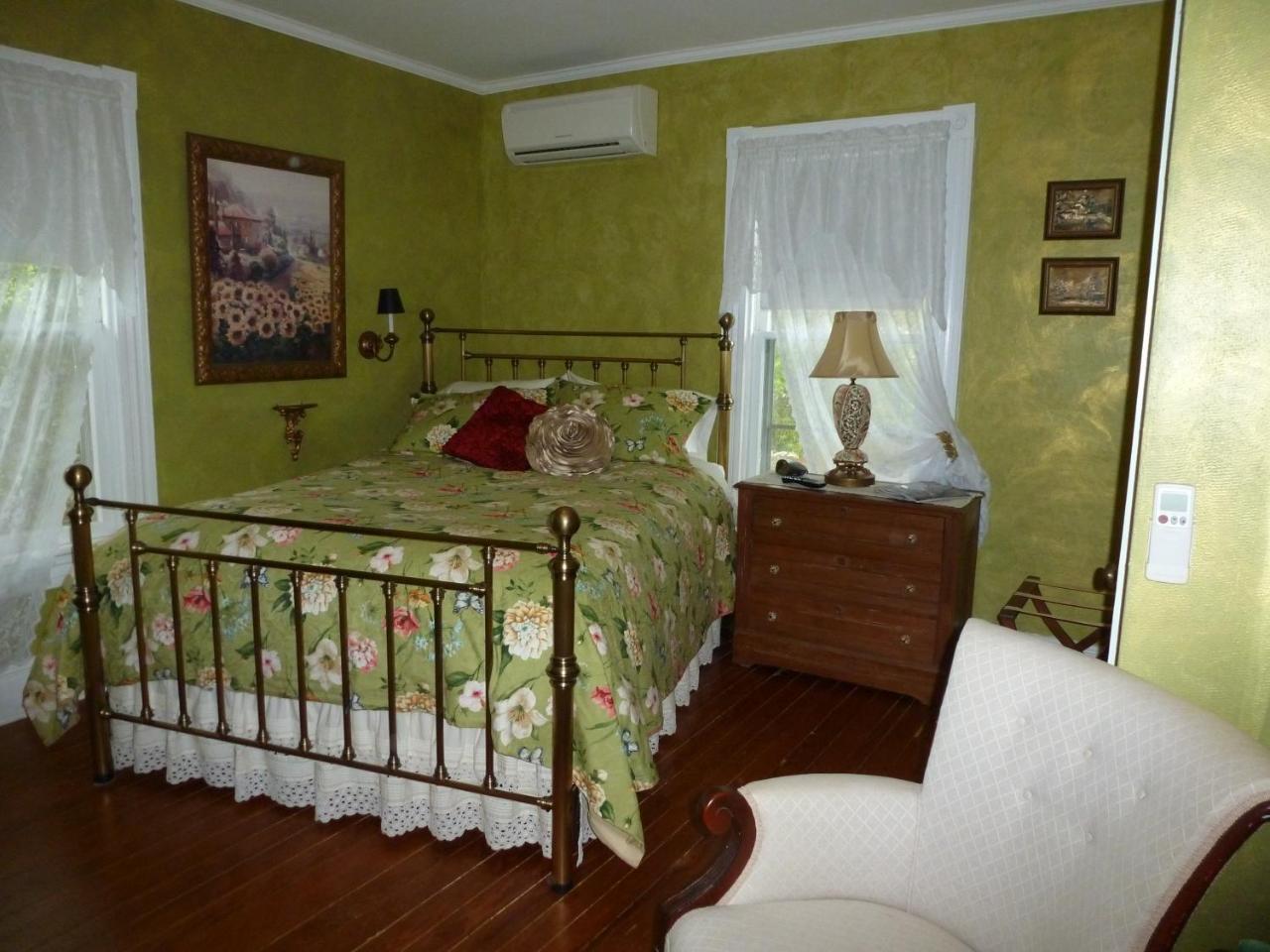 Back Inn Time B&B Kilmarnock Екстериор снимка