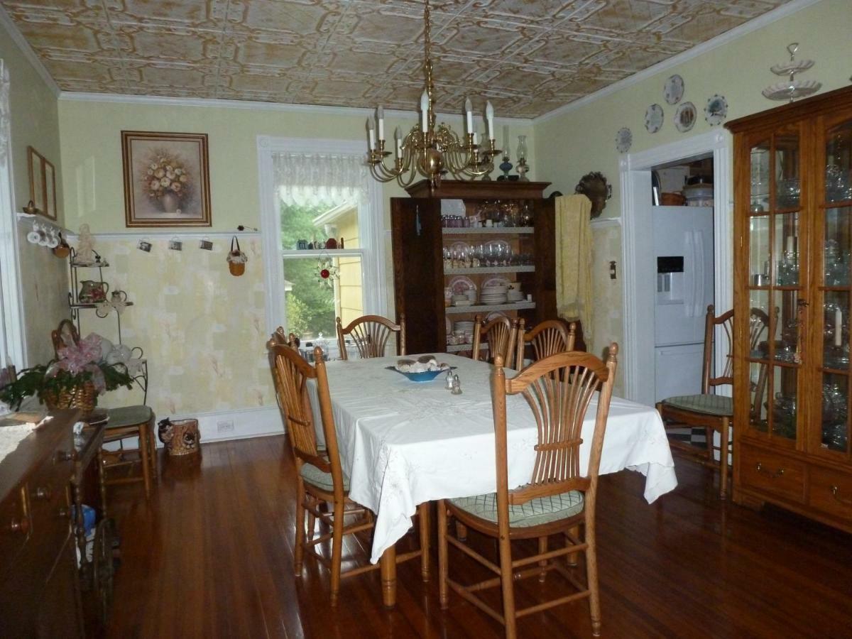 Back Inn Time B&B Kilmarnock Екстериор снимка